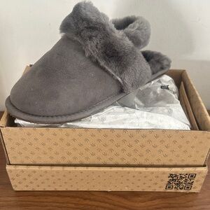 Australia Luxe Collective Kids Gray Faux Fur Slip-On Slippers